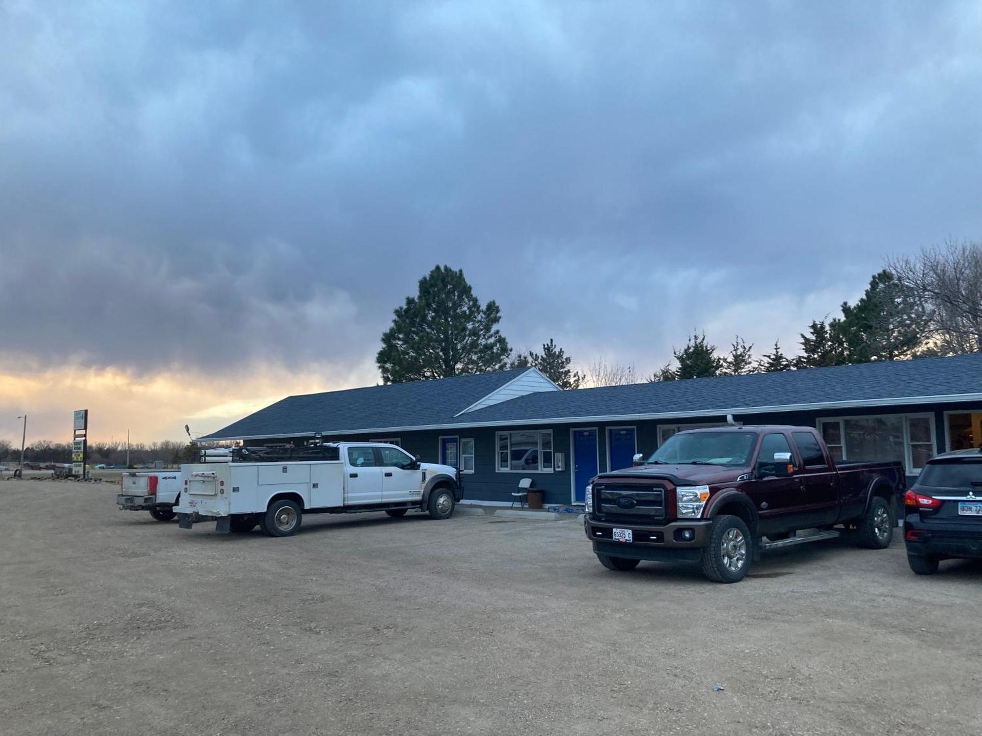 Dew Drop Inn Motel By Oyo Miller Sd Ngoại thất bức ảnh